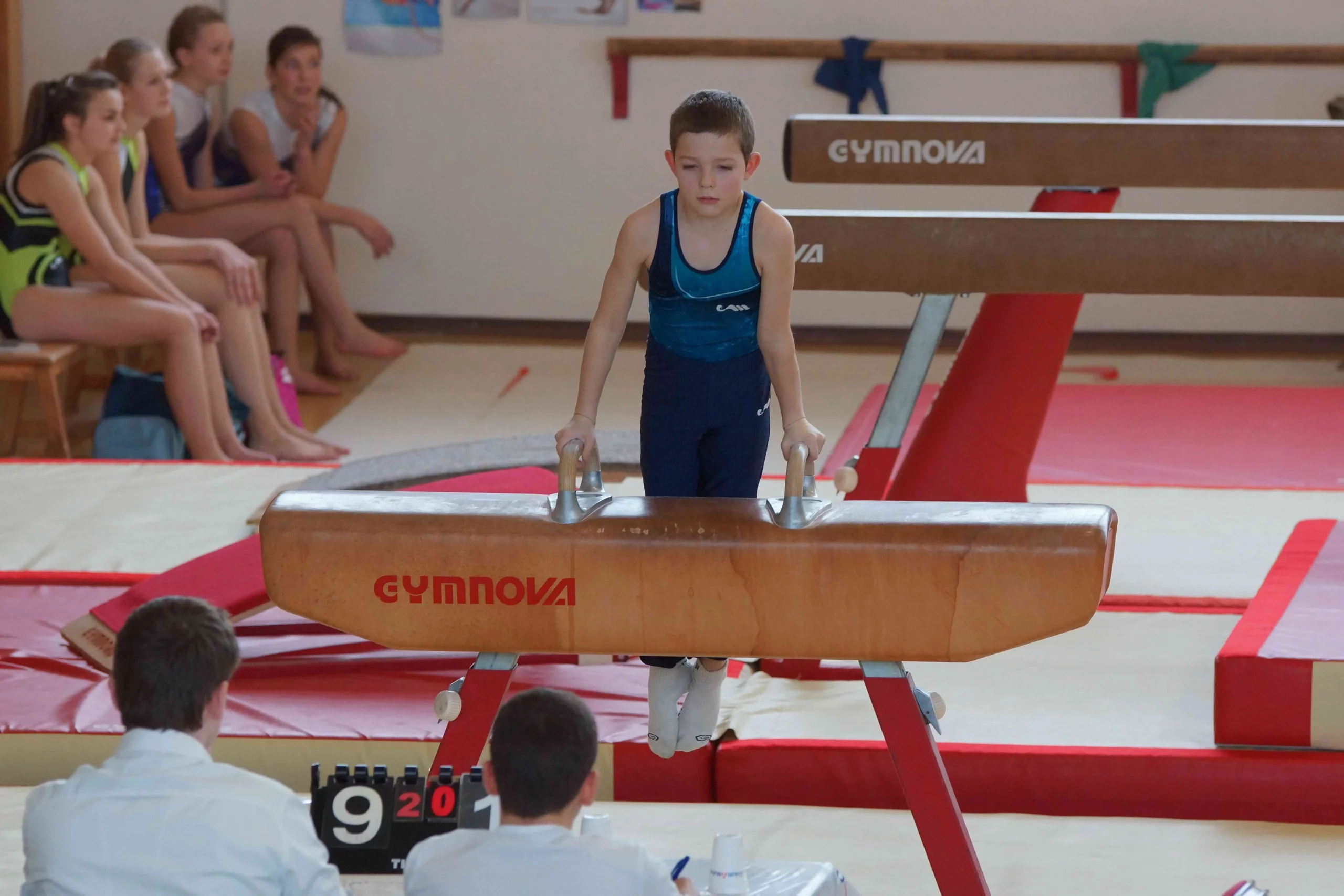 Quentin Laboux Jeune Gymnaste à l'ES Thaon Gymnastique